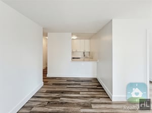 Photo for 2 AVENUE