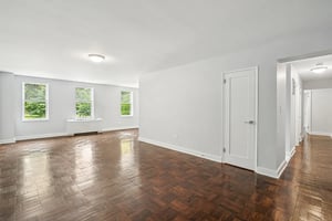 Photo for Pelham Parkway North