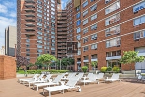 Photo for 2nd Avenue