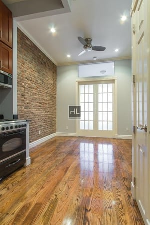 Photo for W 14TH ST.