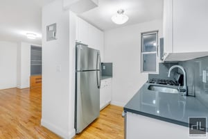 Photo for Nomad | E 31st St/Park | 2BR | 1 BA | Modern Fixtures | Elevator | NO Broker's Fees! | Avail June 1 |