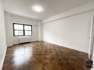 Photo for E 88th St