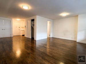 Photo for E 82 St