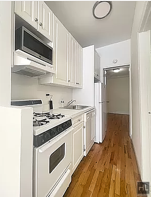 Photo for E 84 ST | Unique Duplex 1BR & Home Office/Guest Room | 2 Full BA | Laundry & NO Broker's Fees!
