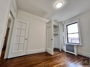 Photo for W 178 St