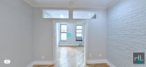 Photo for E 10TH ST.