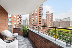 Photo for 2nd Avenue