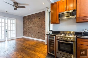 Photo for E 10TH ST.