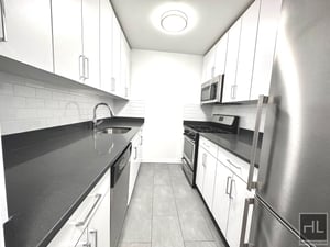 Photo for E 16 ST
