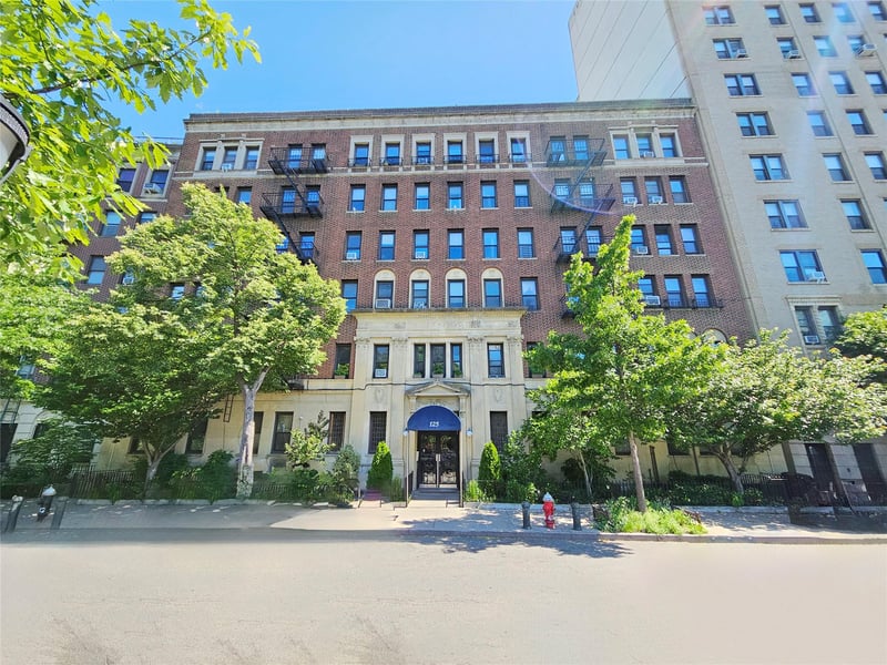 Image for 125 Eastern Parkway