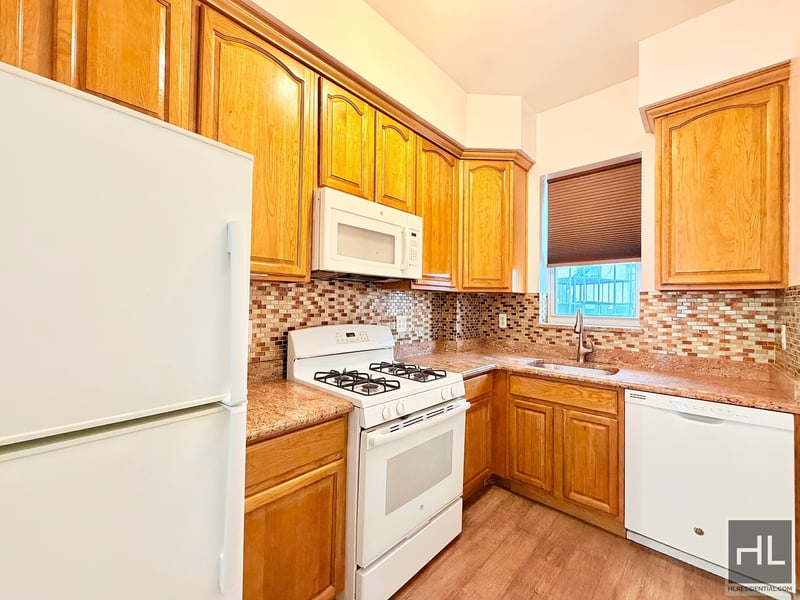 Image for GRAHAM AVENUE