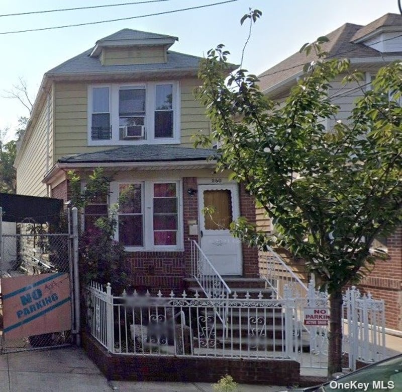 Image for 250 E 54th Street