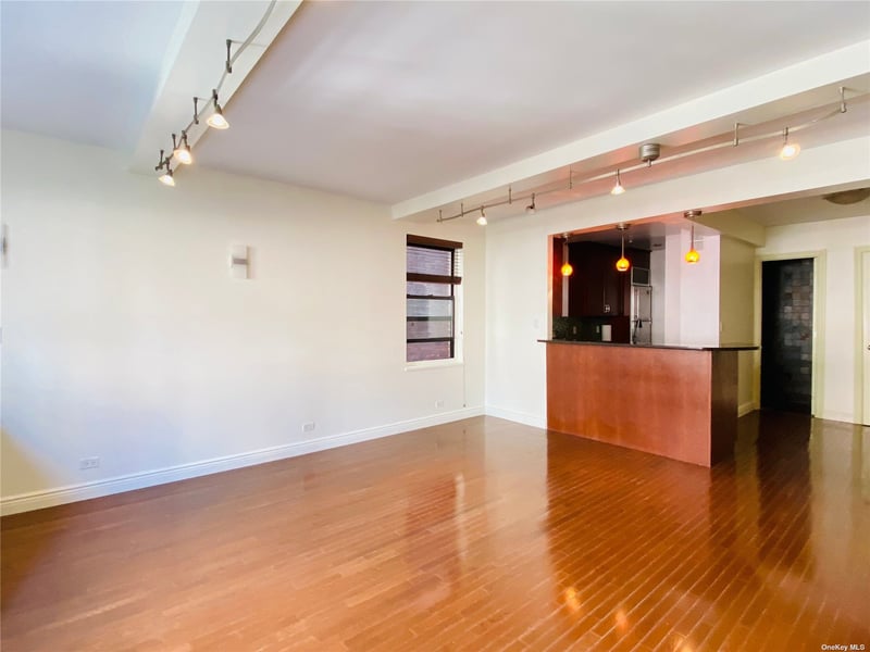 Image for 30 E 37th Street