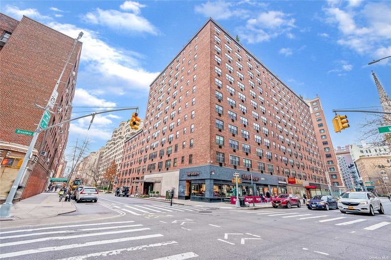 Image for 63 E 9th Street